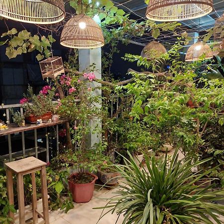 Alley Homestay Ханой Екстериор снимка